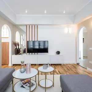 Appartamento Old Town Bucharest, Lovely 2 Bedrooms